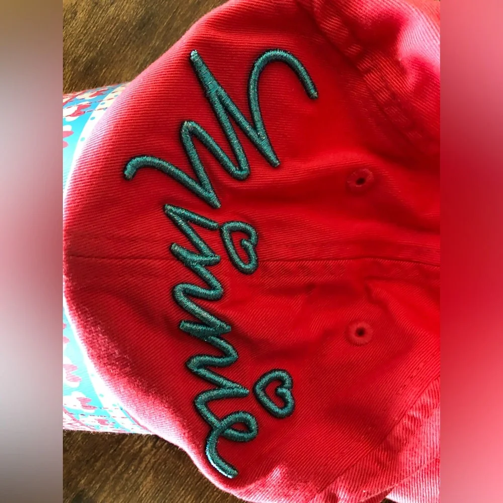 LIKE NEW “Minnie” Cap